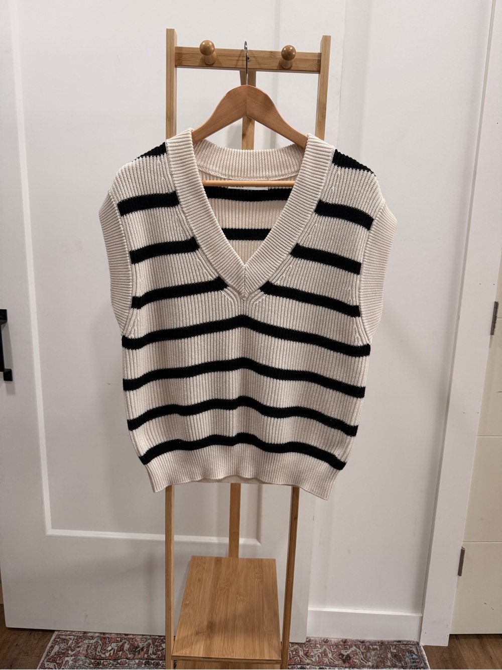 Zara Striped V-Neck Sleeveless Sweater Vest - Cream & Black